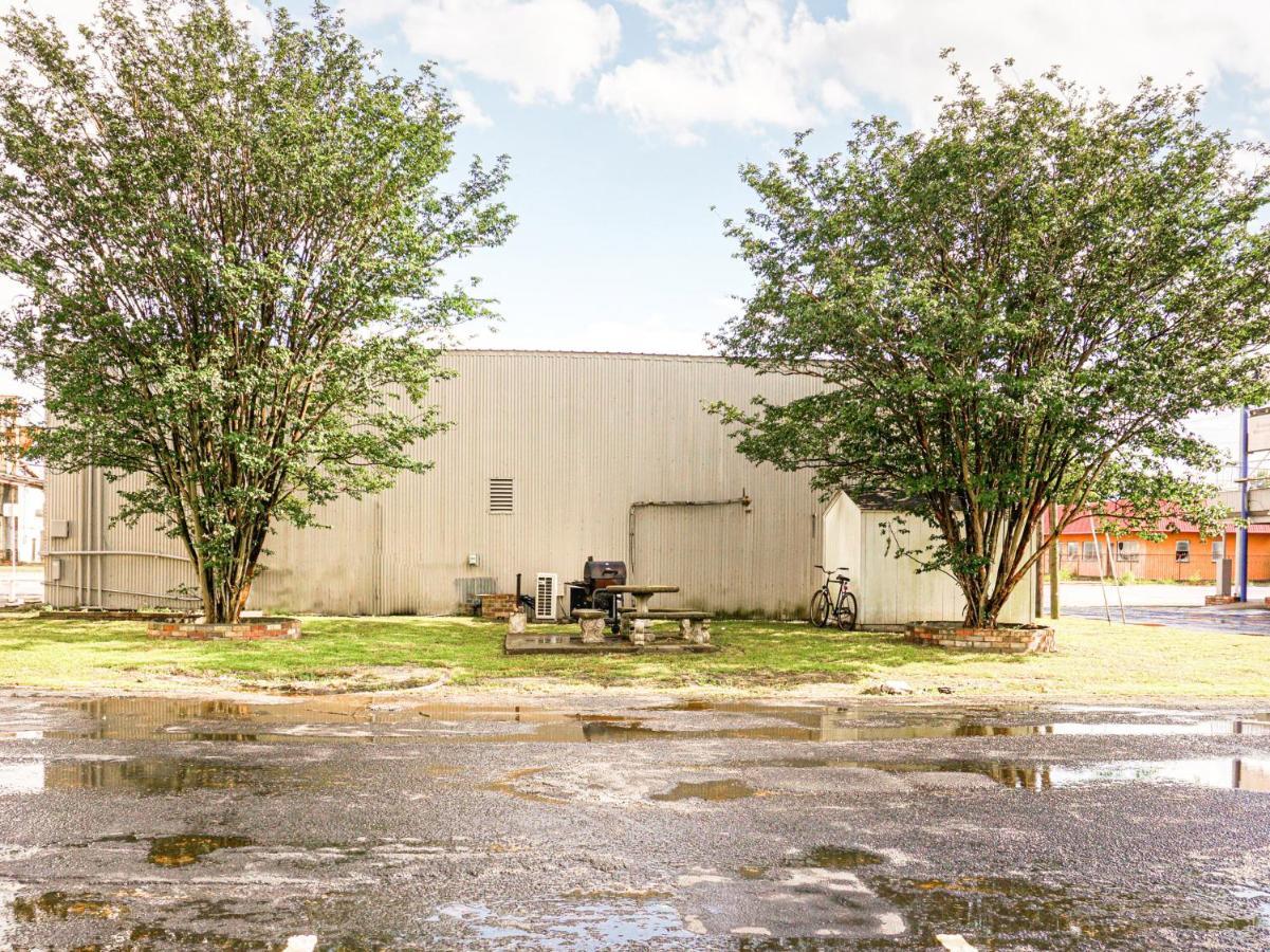 Oyo Hotel Austin Street Giddings エクステリア 写真